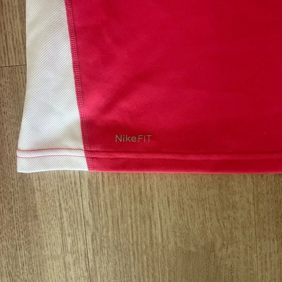 Nike Women’s dri-fit long sleeve - Picture 2 of 5